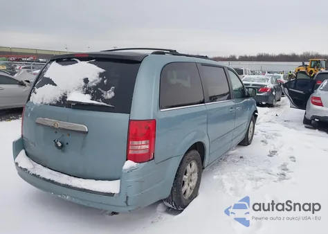 2008 Chrysler Town & Country Touring из США, поврежденный, VIN 2A8HR54P98R110309